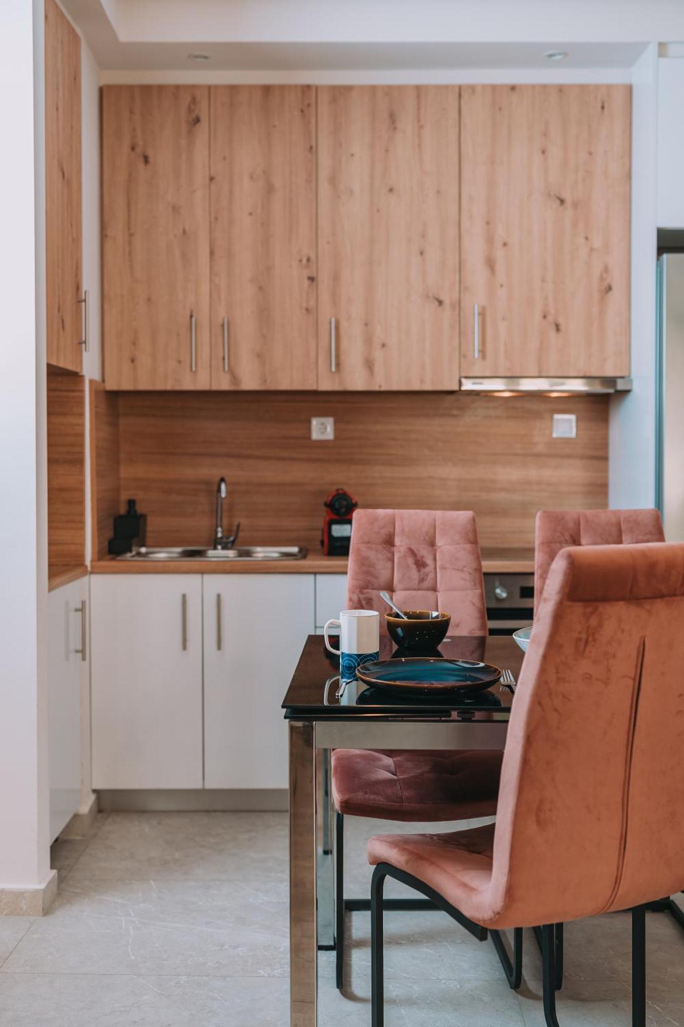 Chic Apartment Near Acropolis Aten Exteriör bild